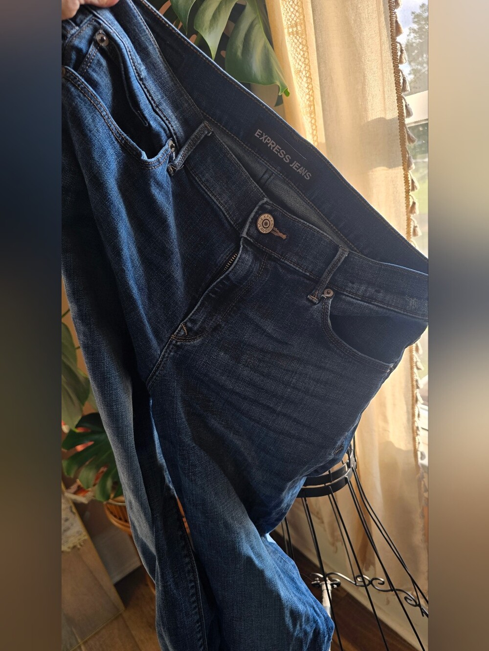 Express Jeans Performance Stretch Mid Rise Skinny Jeans Dark Wash 12R